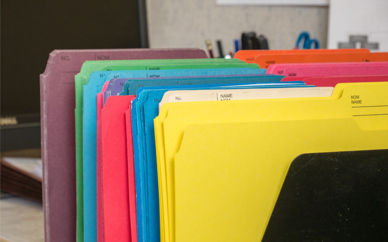 Customize Folder Colors and Icons in macOS 26 Tahoe | go2g2.com