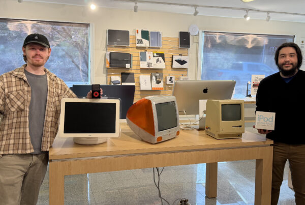 Apple celebrates 50 year. See store display. | go2g2.com