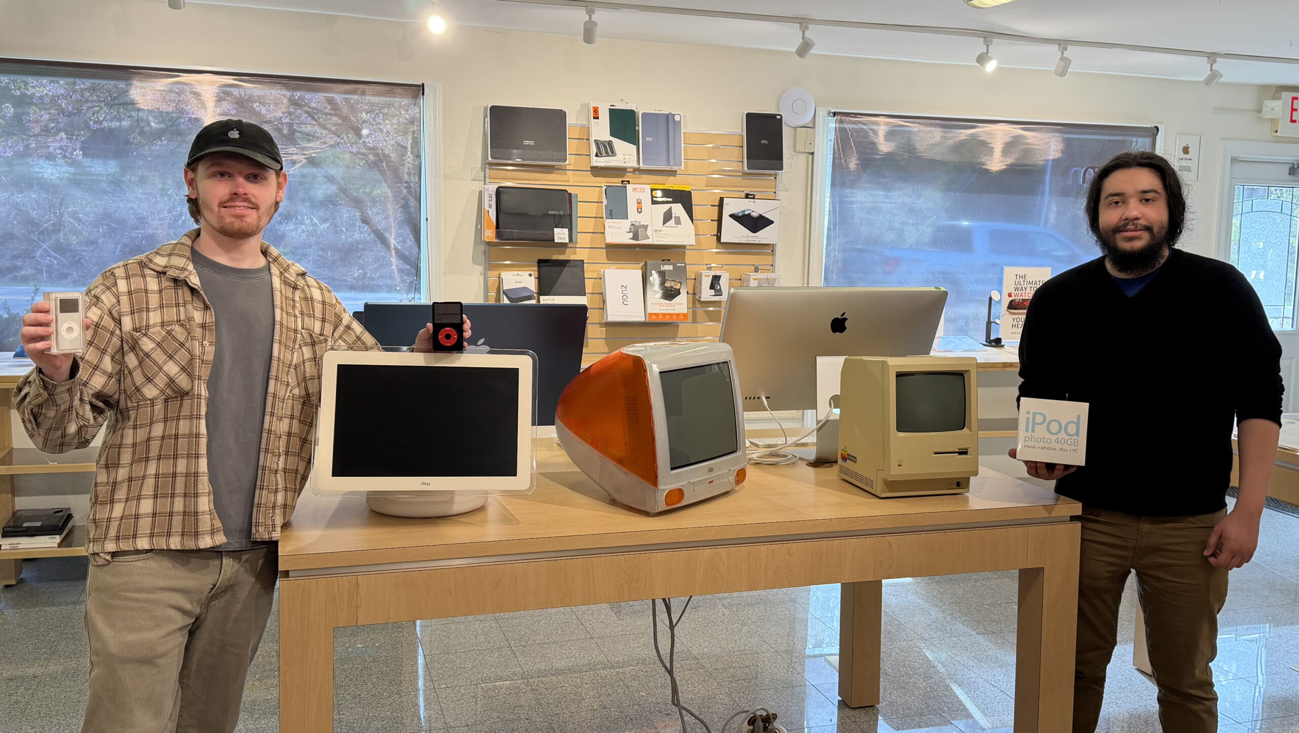Apple celebrates 50 year. See store display. | go2g2.com